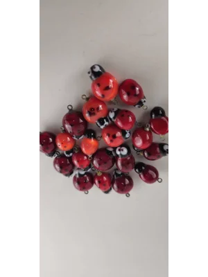 Benim Cam Atölyem Murano Uğur Böceği Kolye Mini Takı