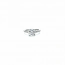 Sertifikalı Mozanit 2ct Yanları Taşlı Tektaş Yüzük