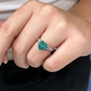 Alex Mint Kalp Taş Yanları Taşlı Yüzük