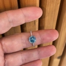 BD Tektaş Kenarı Taşlı Yüzük