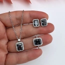 Black Diamond Ddörtgen Taşlı Kolye