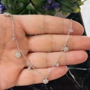 Çiçek Sallantılı Zincir Kolye