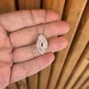 Kenarları Taşlı Baget Kolye