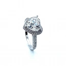 Mozanit Kalp Taş Pave Yüzük