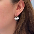 Siyah Beyaz Mineli Kalp Küpe