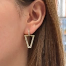 Taşlı Victory Küpe