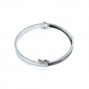 Yarısı Taşlı T Kelepçe