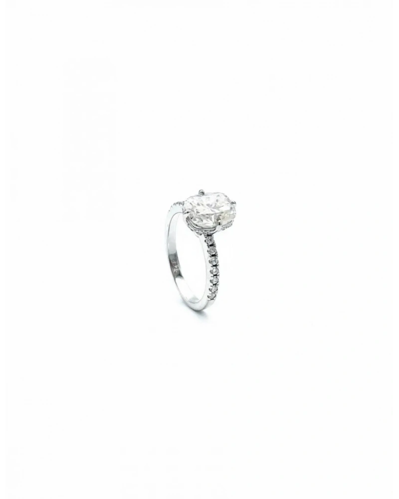 Sertifikalı Mozanit Oval Taşlı Yanları Taşlı Tektaş Yüzük