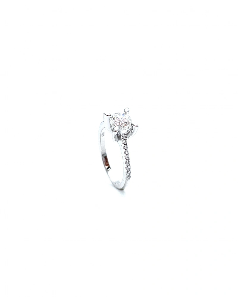 Mozanit 1,25ct 4 Badem Tırnak Yanları Taşlı Tektaş Yüzük