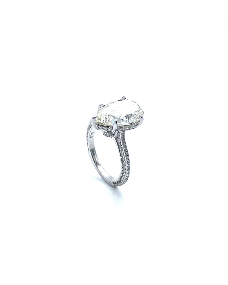 Mozanit 5ct Damla Tektaş Yüzük