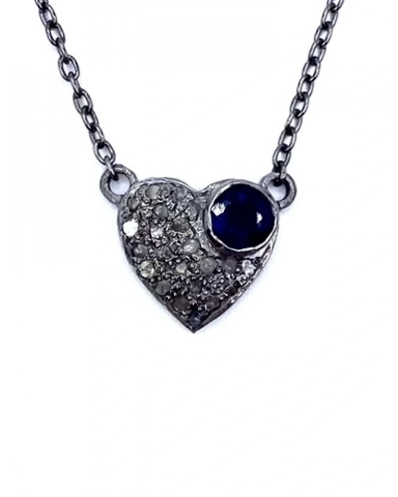 Safir Taş Detaylı Ham Elmas Taşlı Kalp Kolye