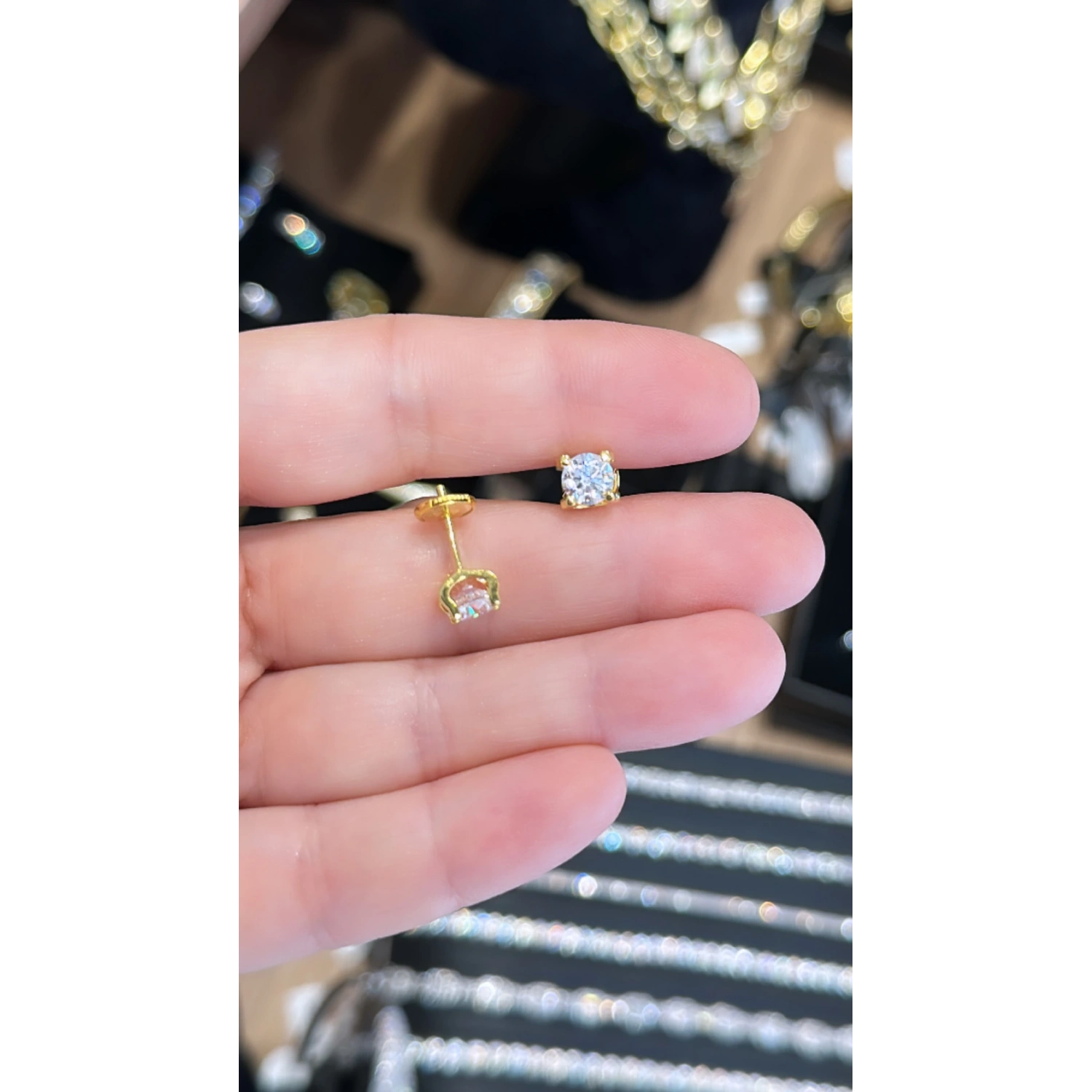 0.5 ct C Tektaş Küpe