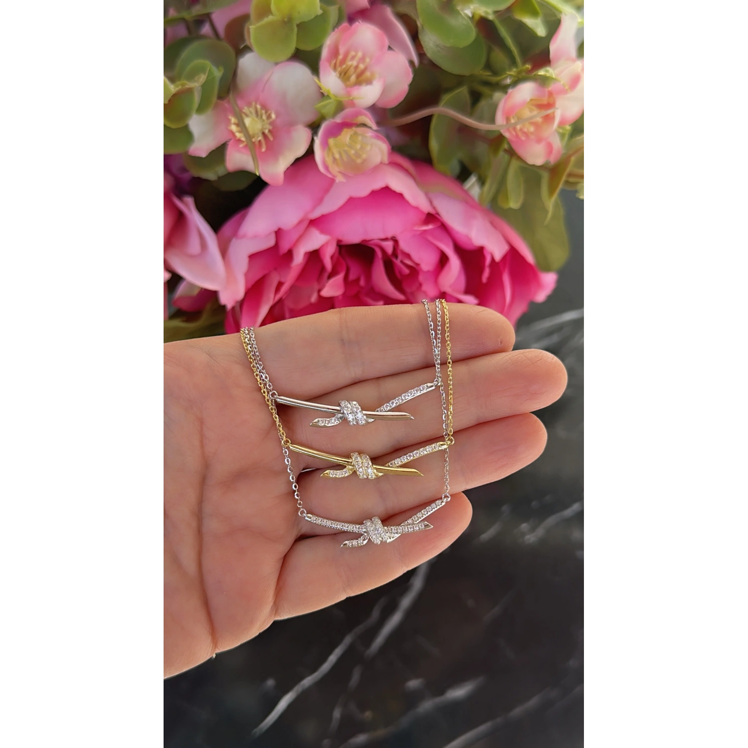 Tify Yarı Taşlı Not Kolye