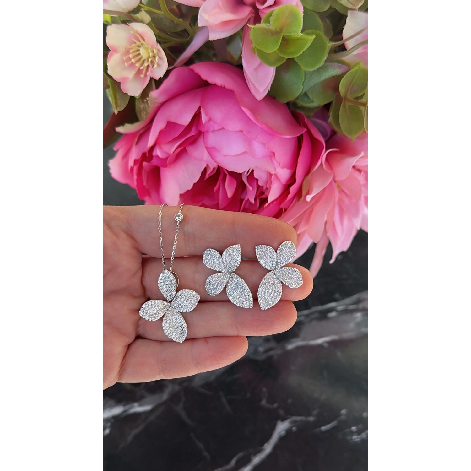 Bruno 4 Yaprak Küpe