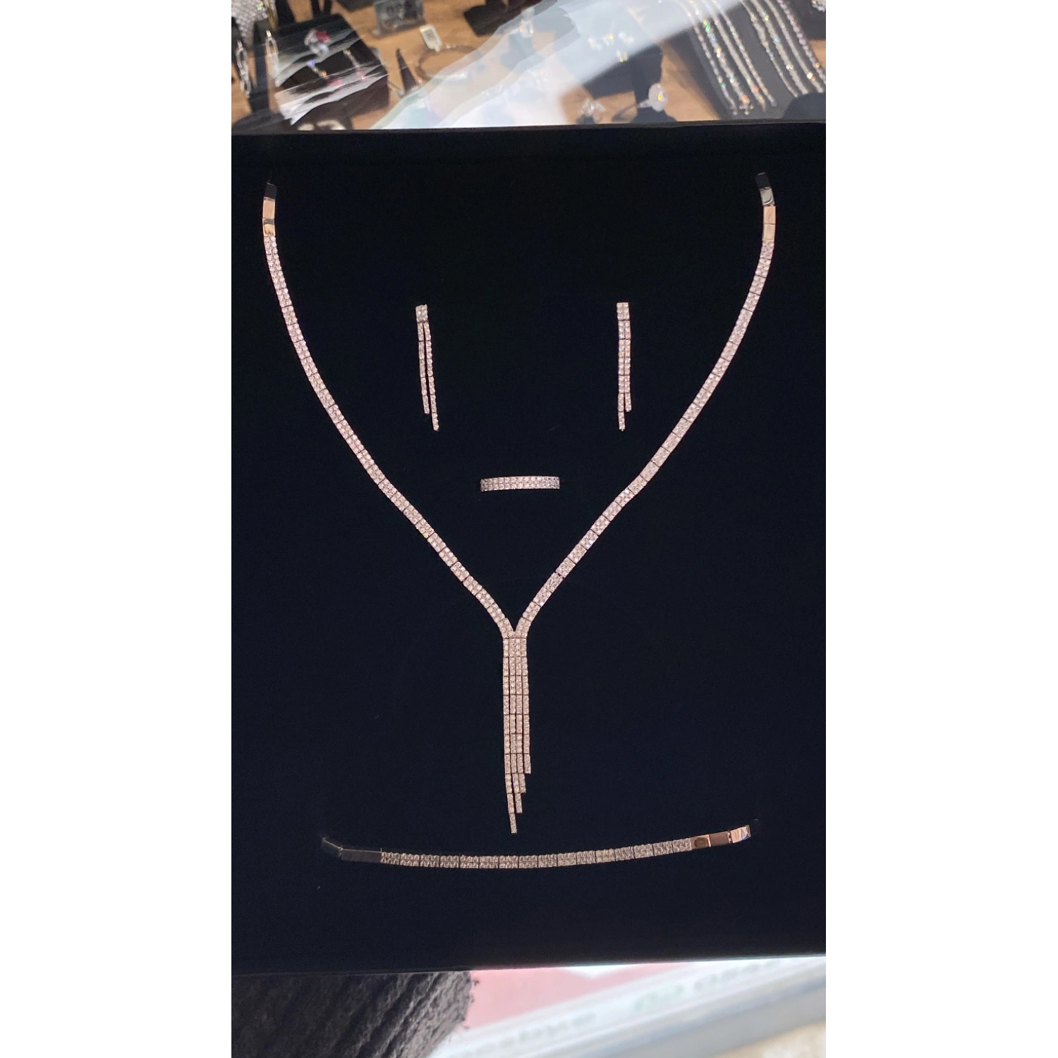 Rain V Kolye Küpe Bileklik Yüzük Set