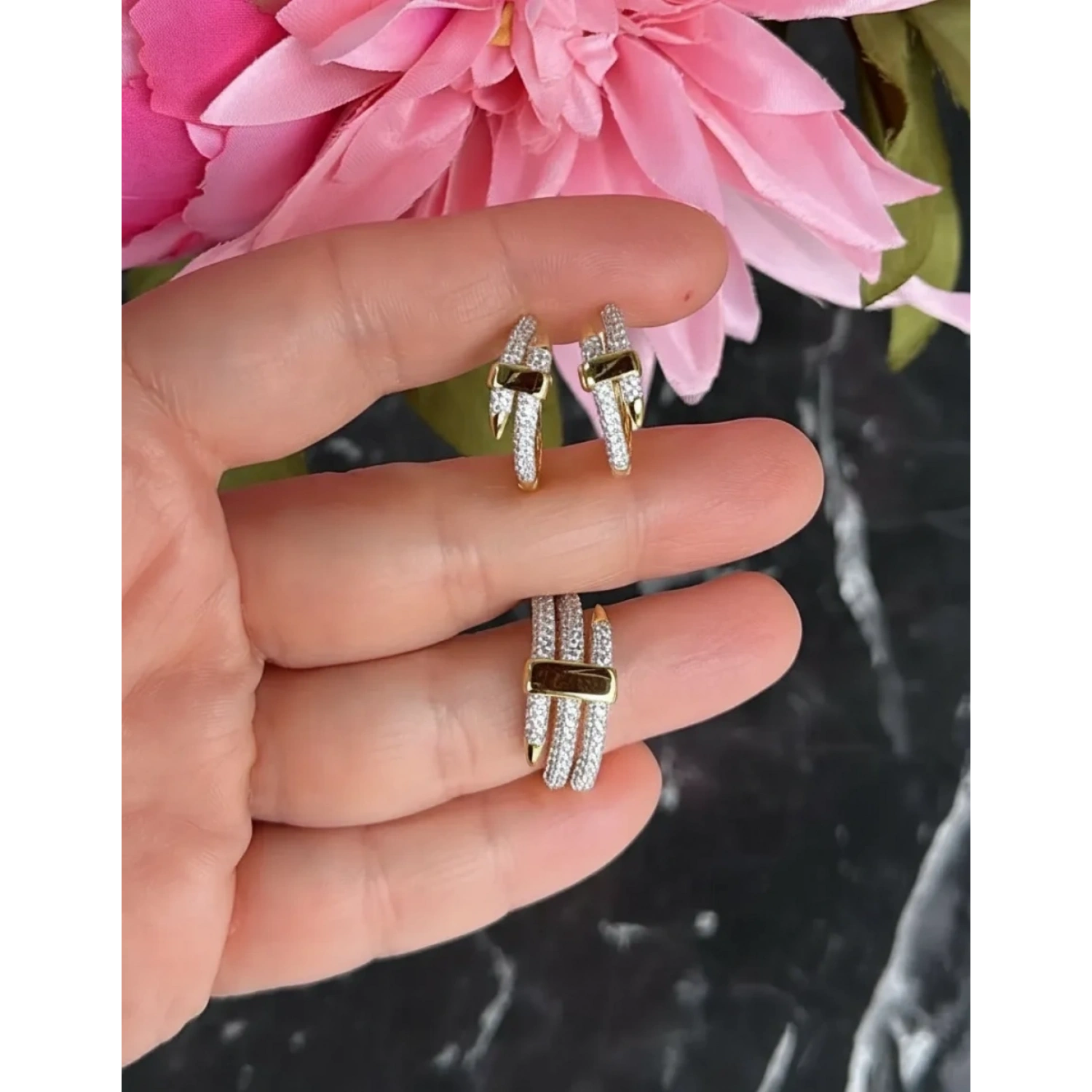 Shiny Taşlı Plaka Küpe