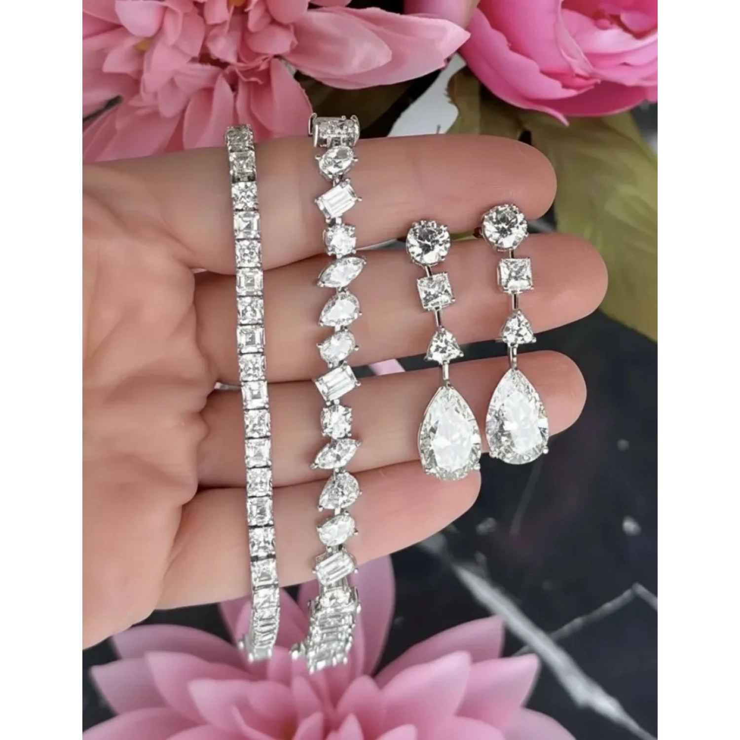 Mozanit Geo Çubuklu Damla Küpe
