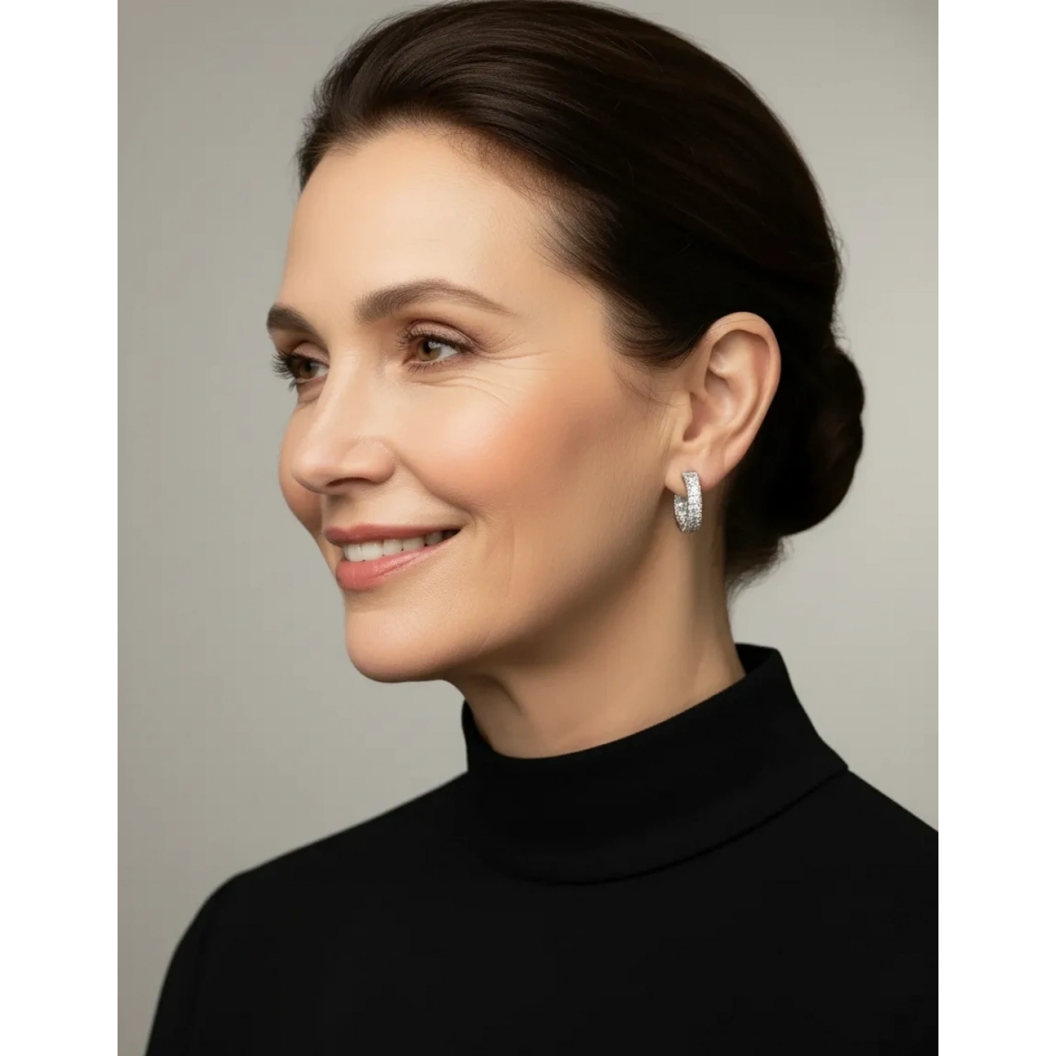 2 Sıra Taşlı Halka Küpe