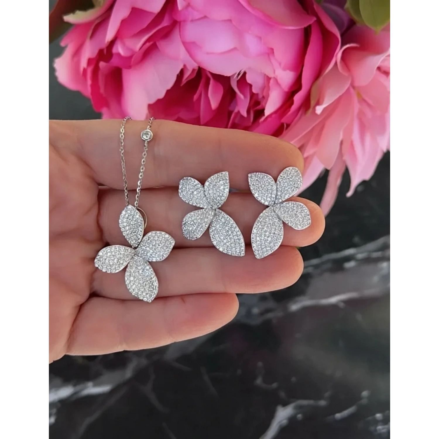 Bruno 4 Yaprak Küpe