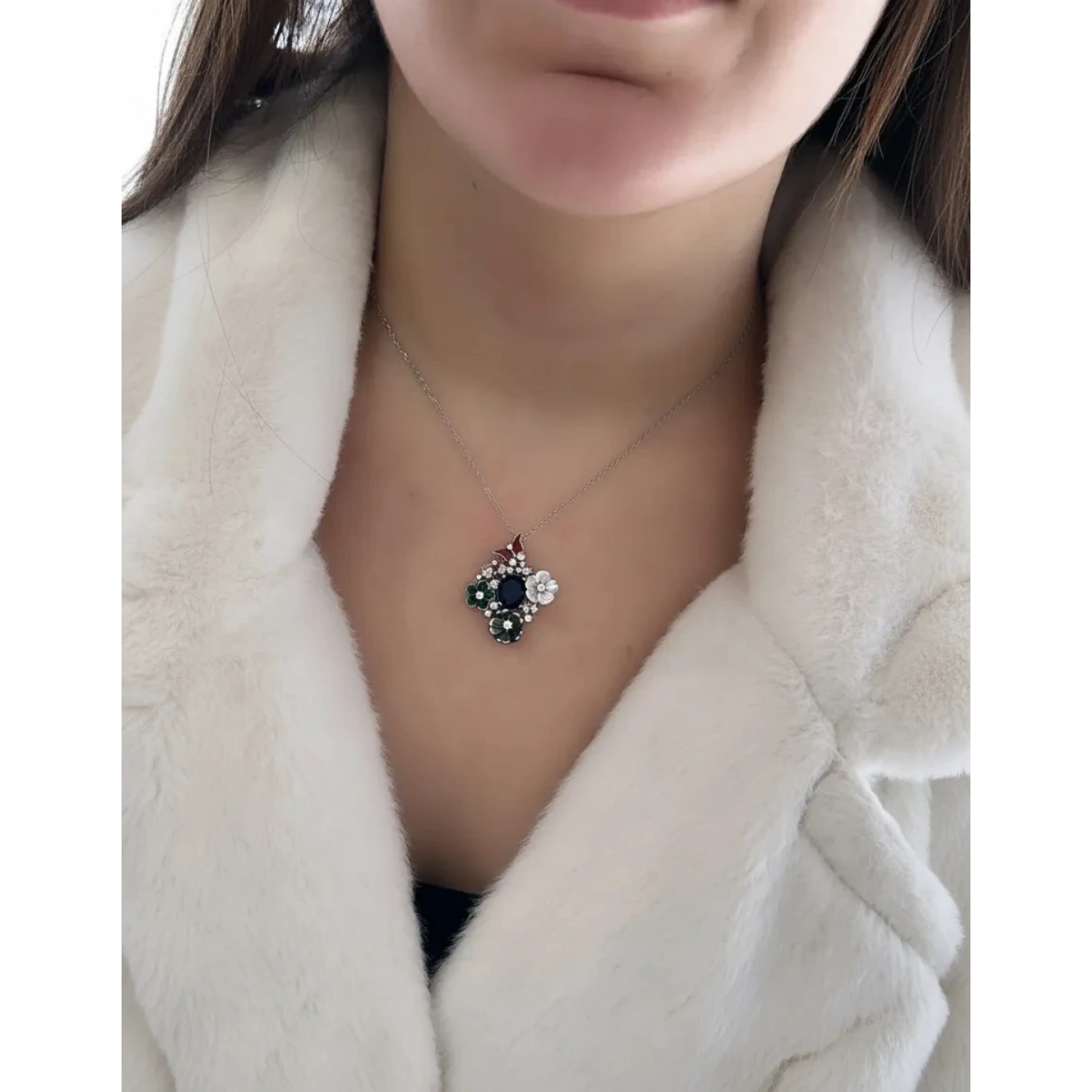 Sedef Çiçek Kelebek Tasarım Kolye