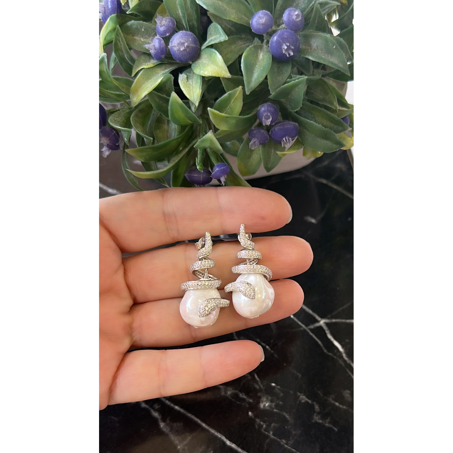 Barok İnci Snake Küpe