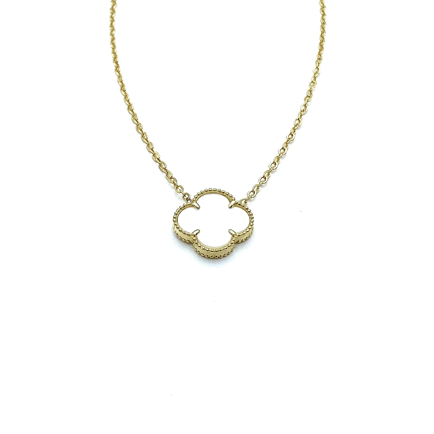 Beyaz Sedef Yonca Kolye