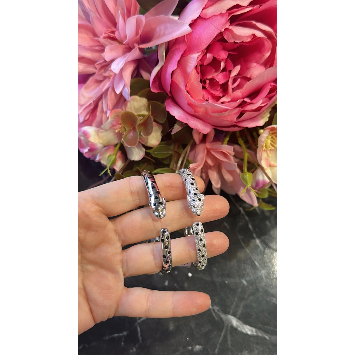 Carti Jag Yeşil Siyah Ayrık Kelepçe