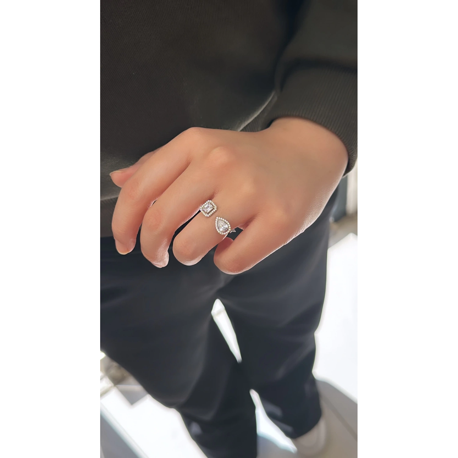 Damla Baget Ayrık Yüzük