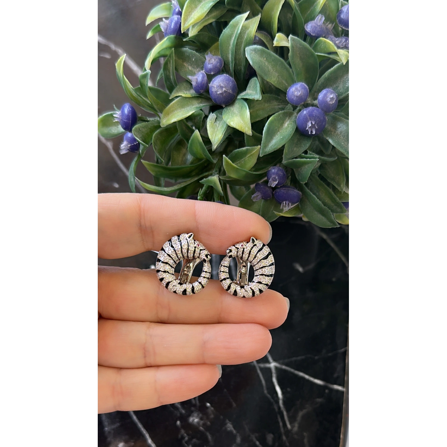 DW Mineli Zebra Tasarım Küpe