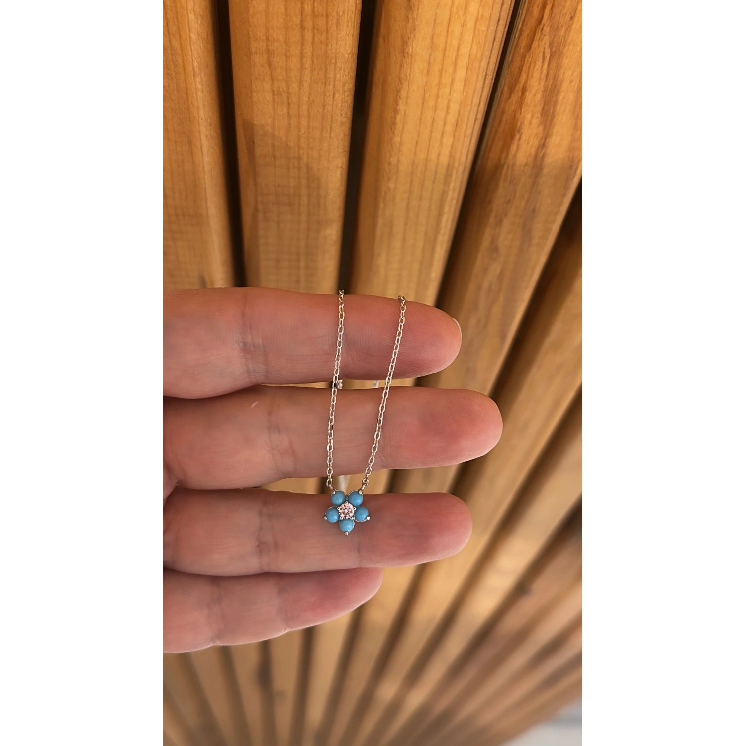 Firuze Çiçek Kolye