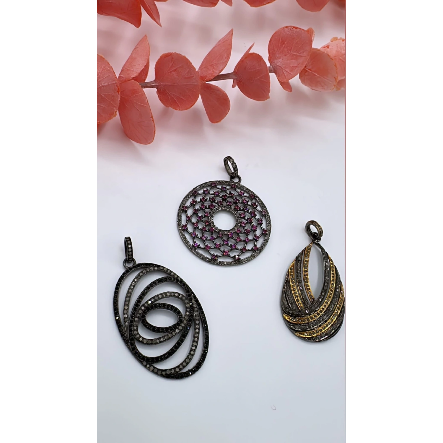 Ham Elmas-Yakut Yaşam Ağacı Kolye Ucu