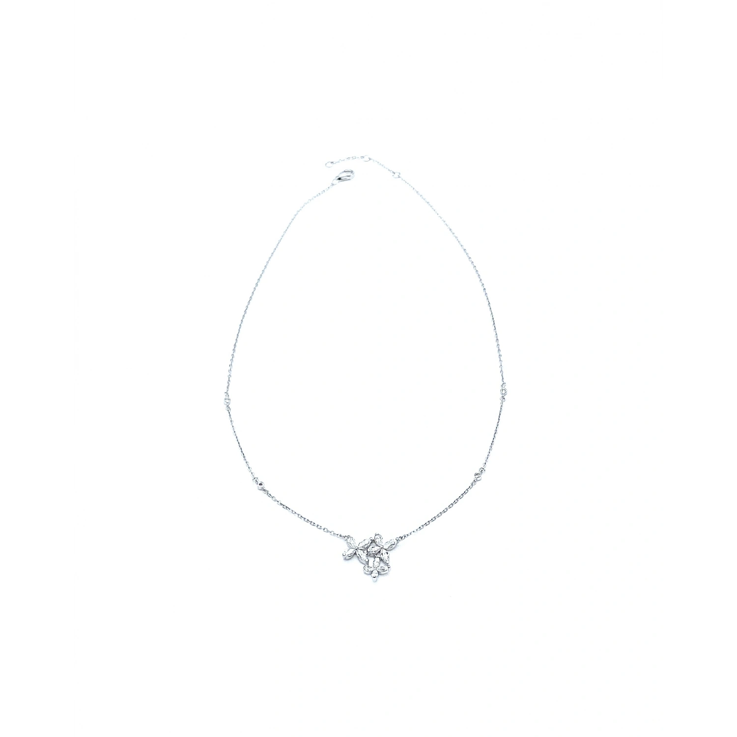 Lily Butterfly Kolye