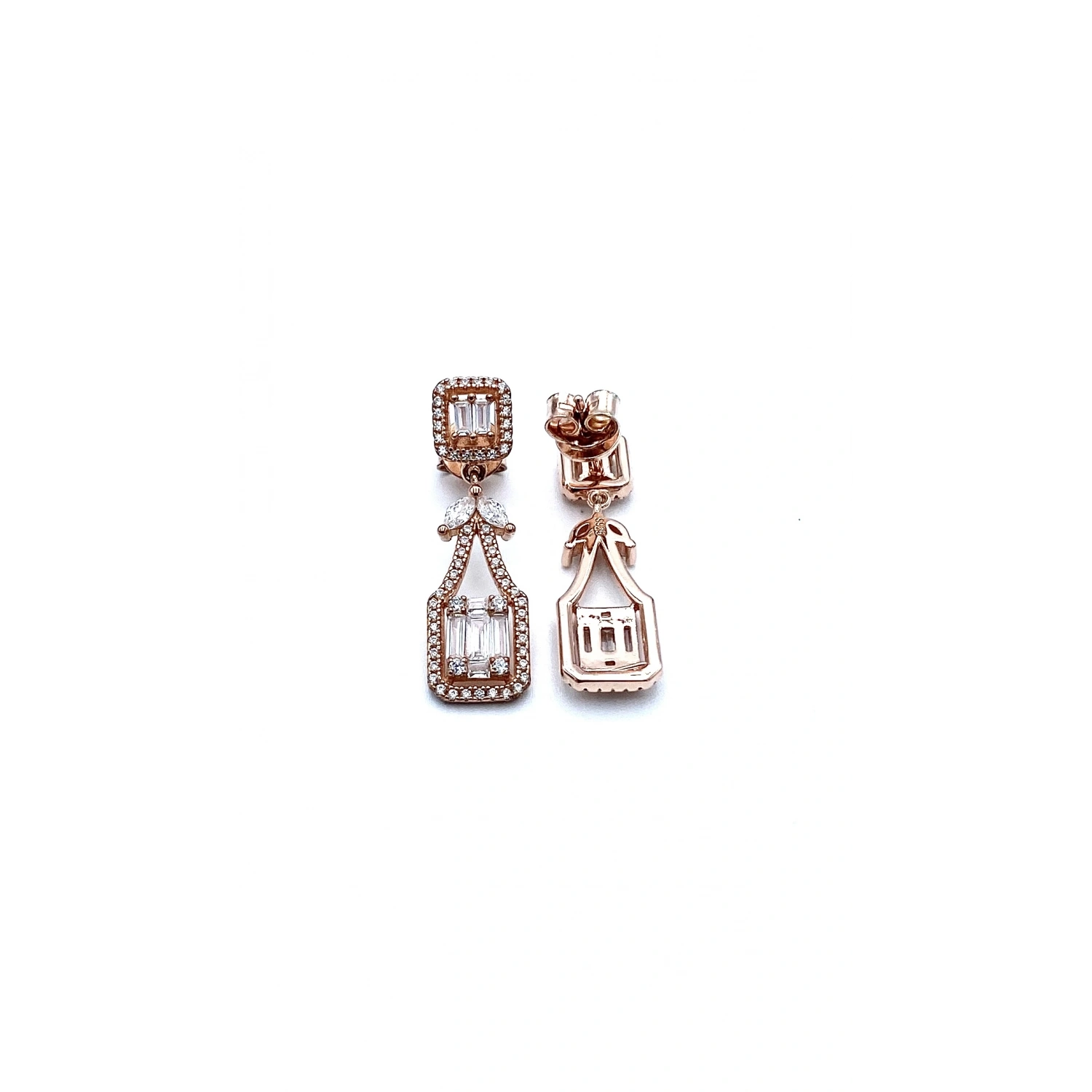 Markiz Detaylı Baget Sallantılı Küpe