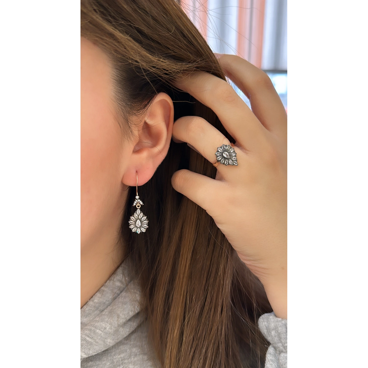 Markiz Elmas Montür Küpe