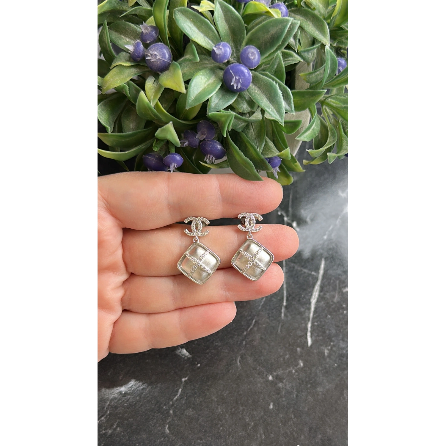 Mat Parlak Channy Küpe