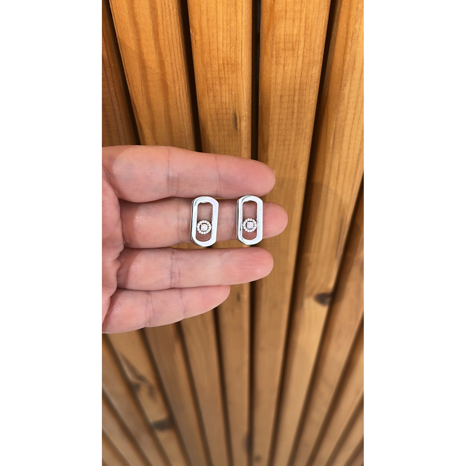 Messi L Tektaş Oval Küpe