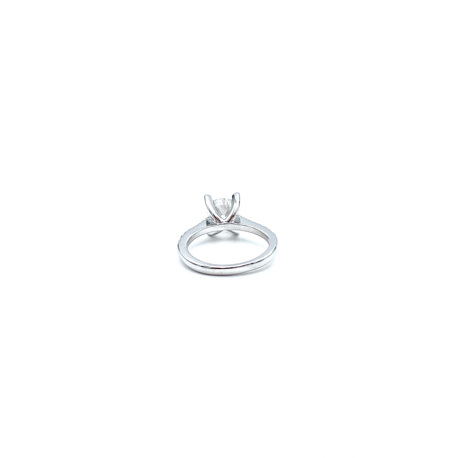 Mozanit 0,9ct 4 Badem Tırnak Yanları Taşlı Tektaş Yüzük