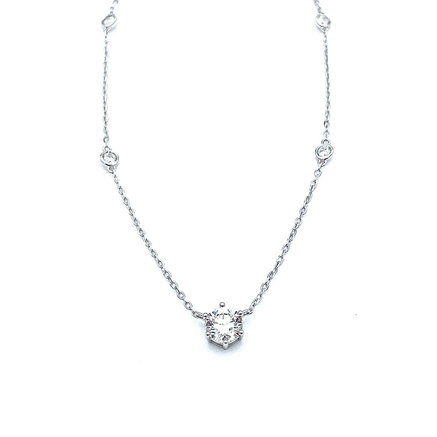 Mozanit 6 tırnak 1,5ct Tektaş Kolye