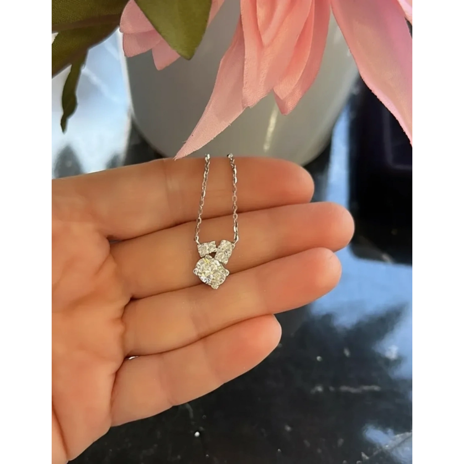 Mozanit Oval Trio Kolye