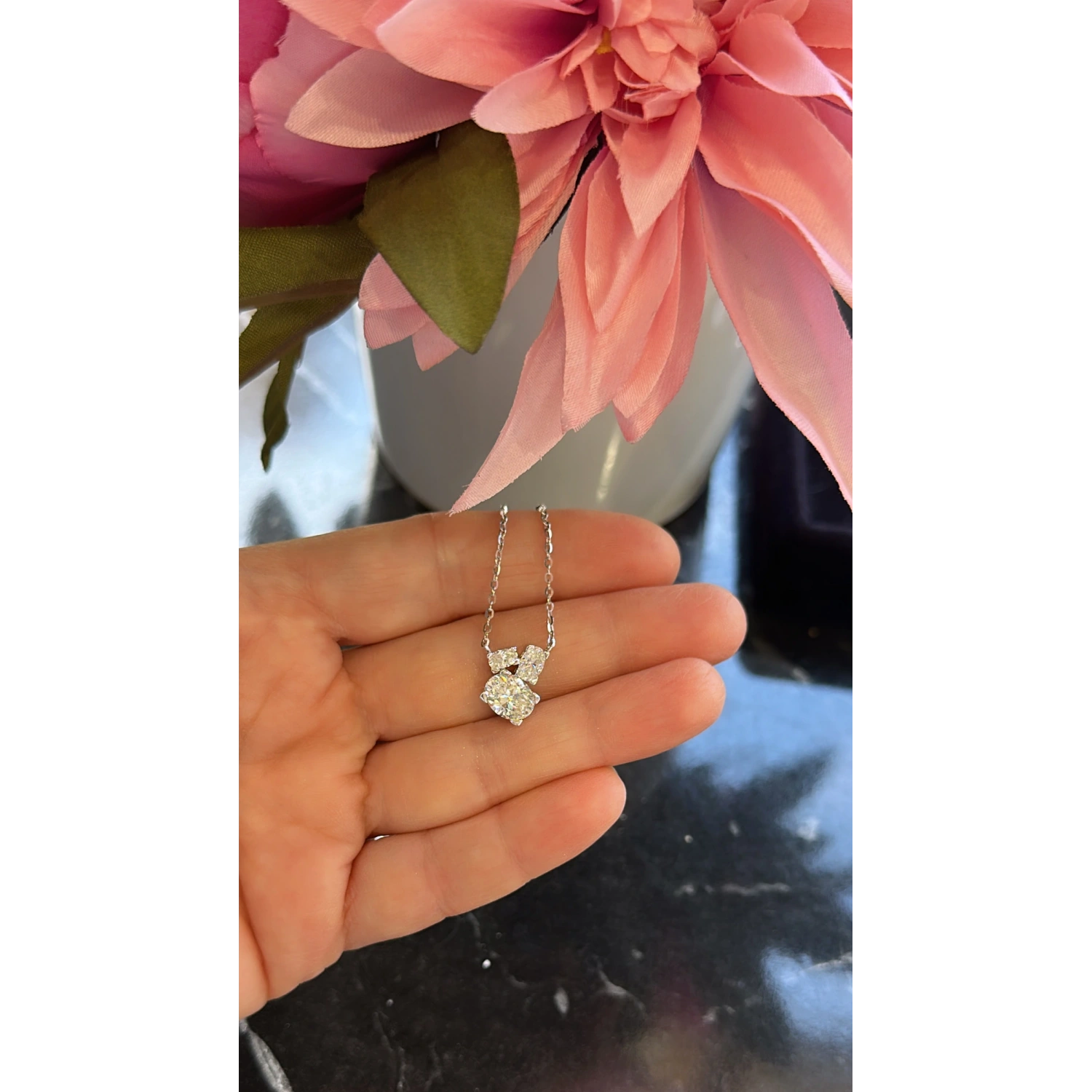 Mozanit Oval Trio Kolye