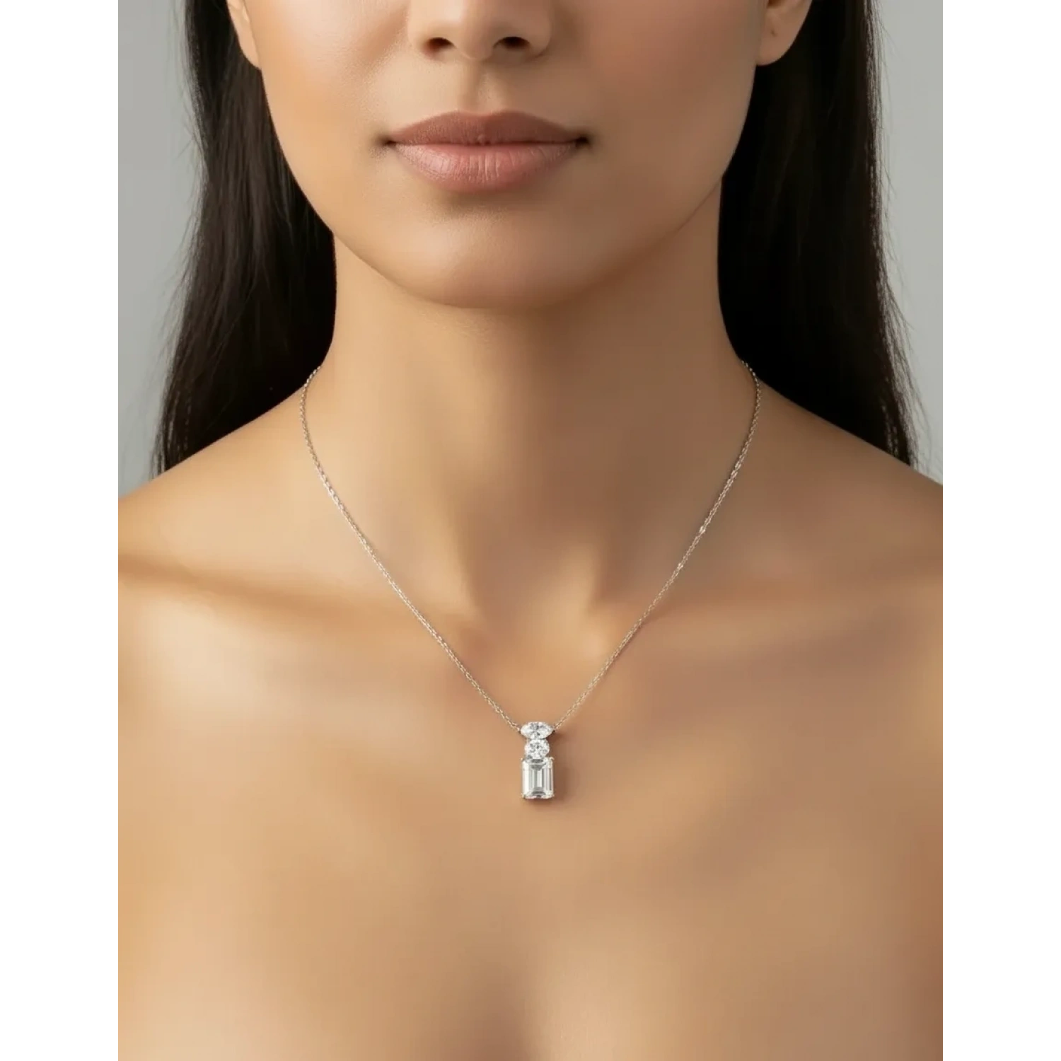 Mozanit Tria Di Markiz Oval Kolye