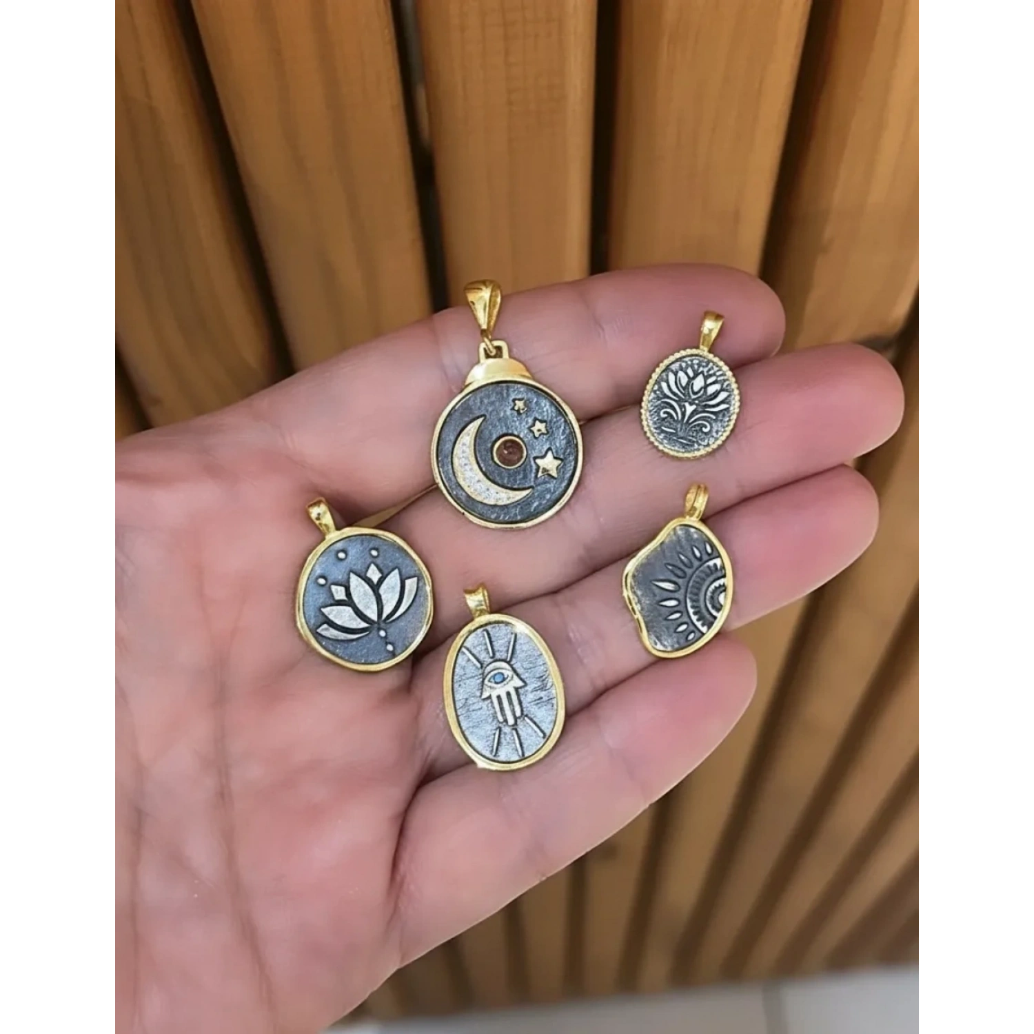 Oldies Fatma Ana Eli Kolye Ucu