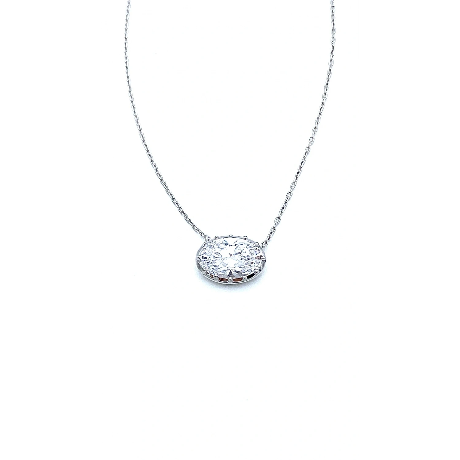 Oval Tektaş Tırnaklı Kolye