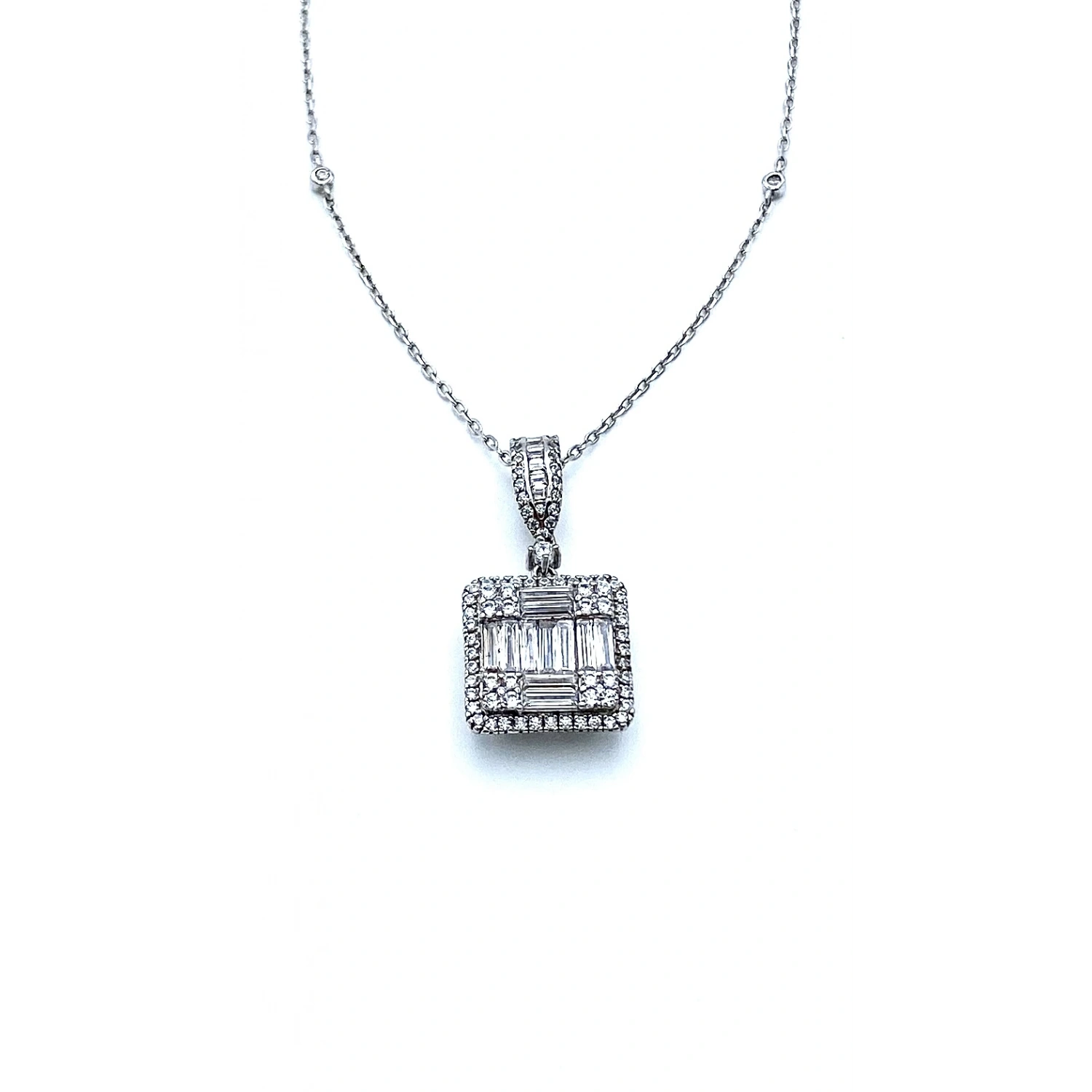 Pırlanta Montür Baget Kolye