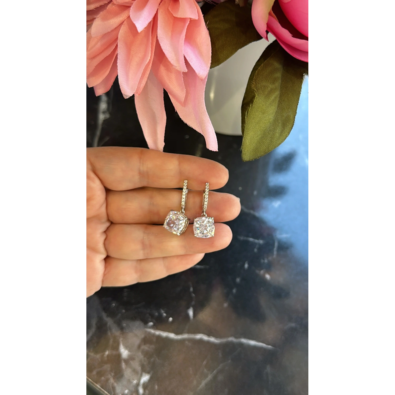 Prenses Taşlı Küpe