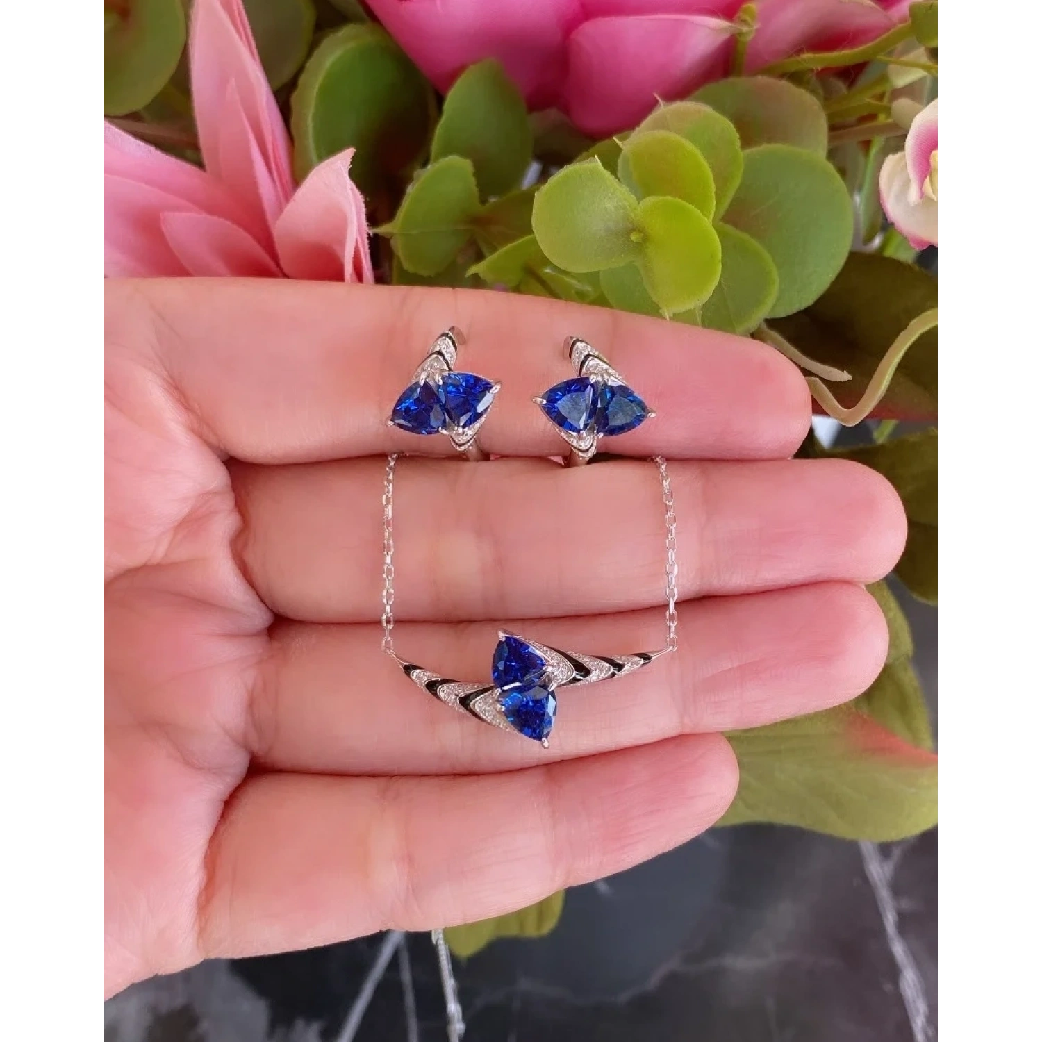 Safir Tri Zebra Kolye