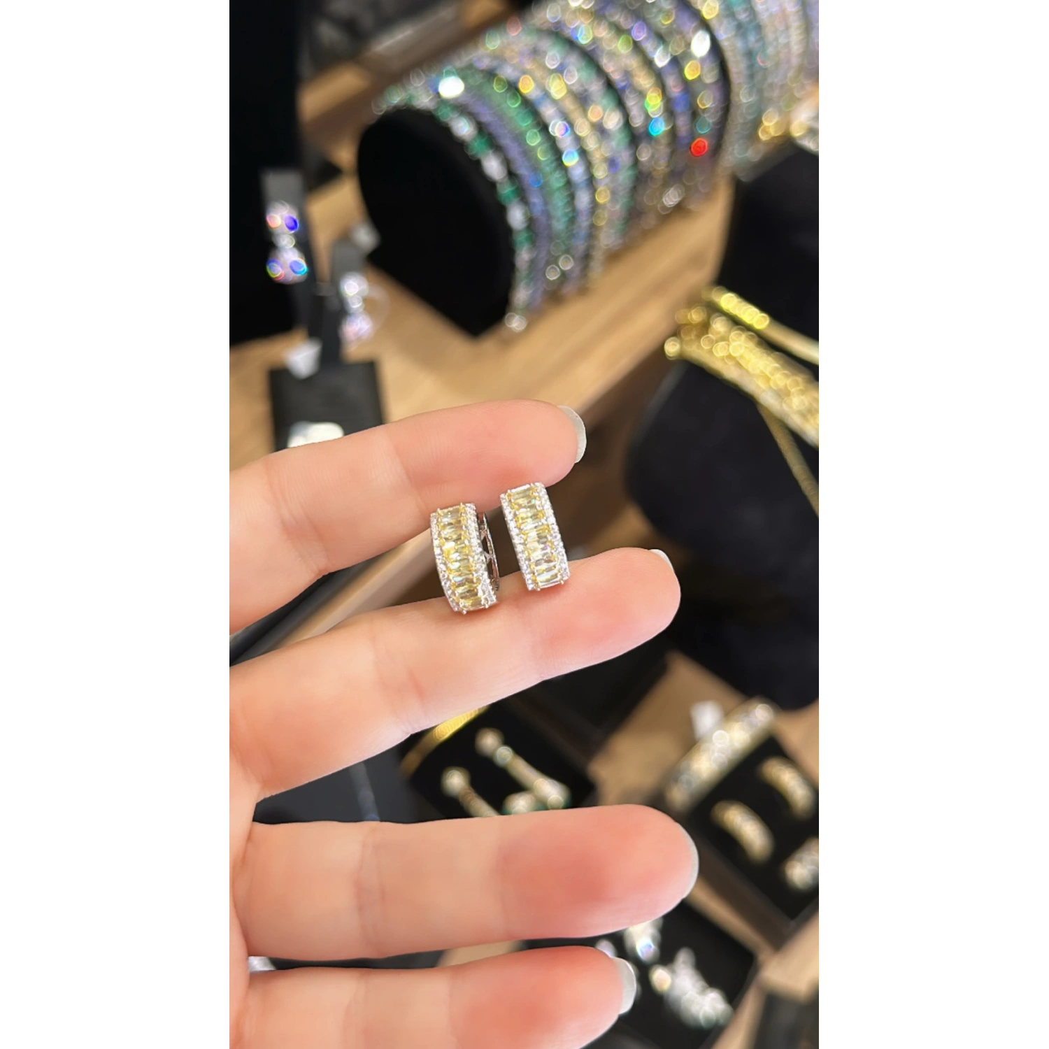 Sarı Baget Mini Halka Küpe