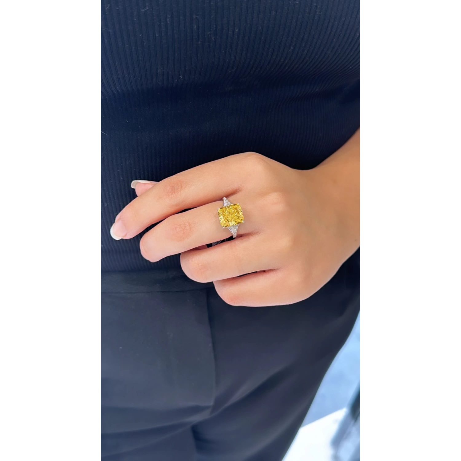 Sarı Ddörtgen Radiant Taşlı Yüzük