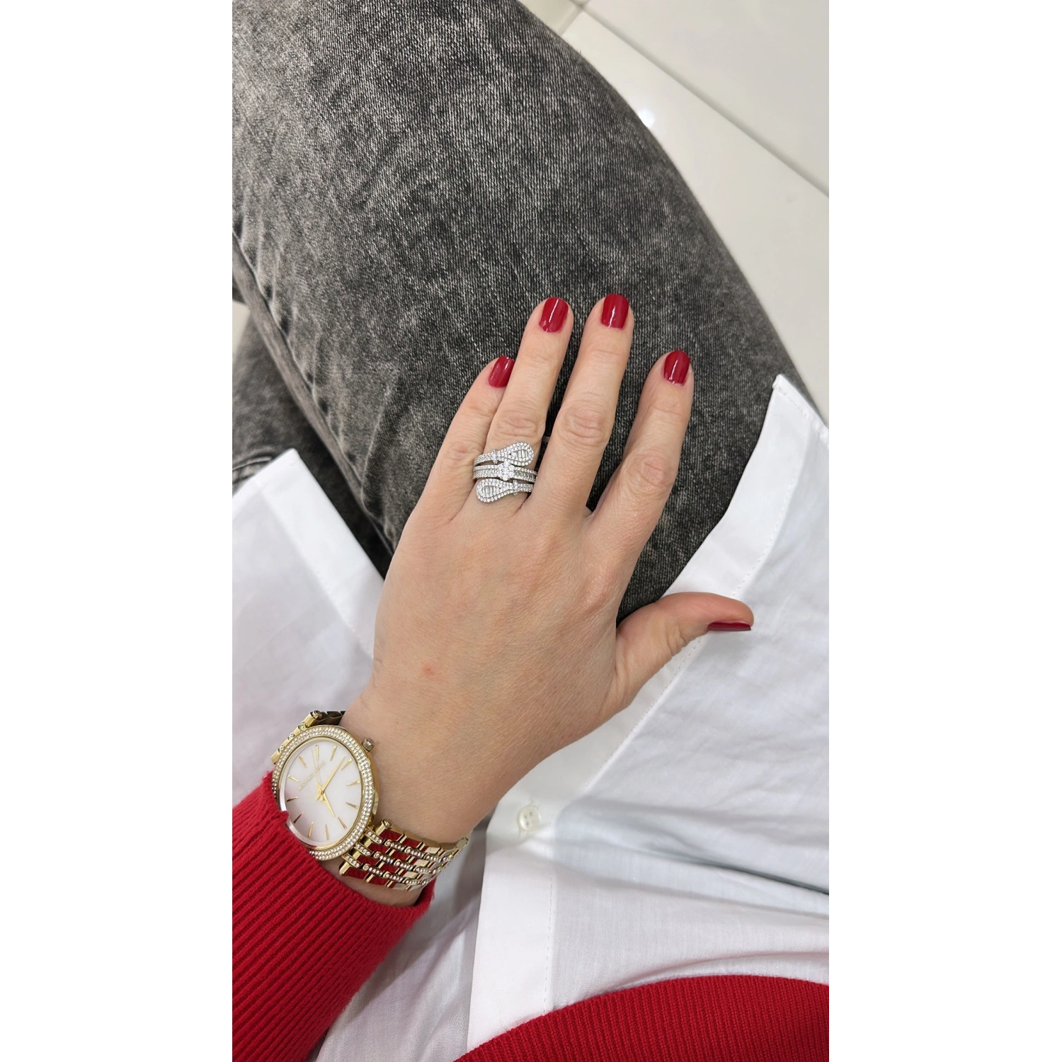 Sarmal Baget Taşlı Yüzük