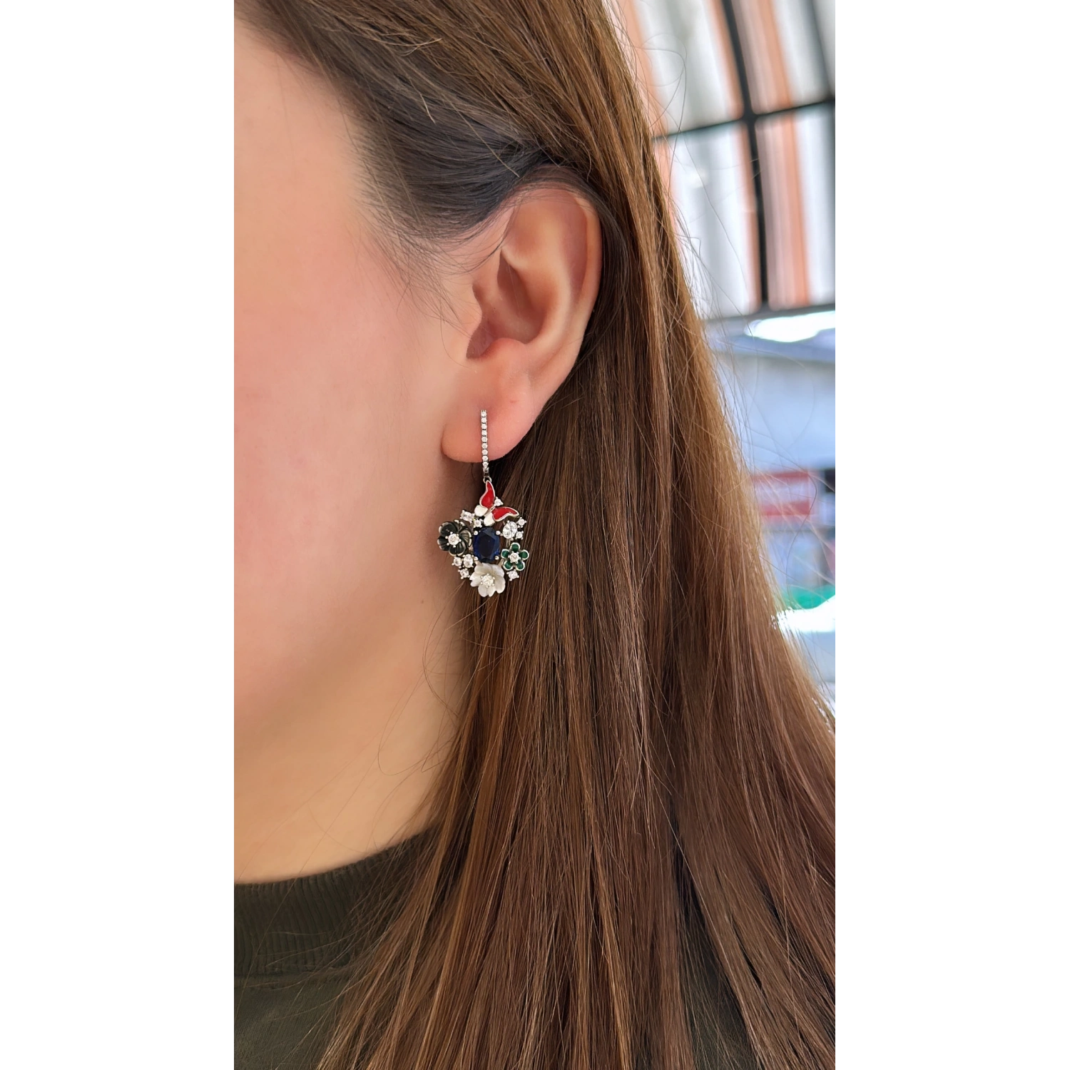 Sedef Çiçek Kelebek Tasarım Küpe